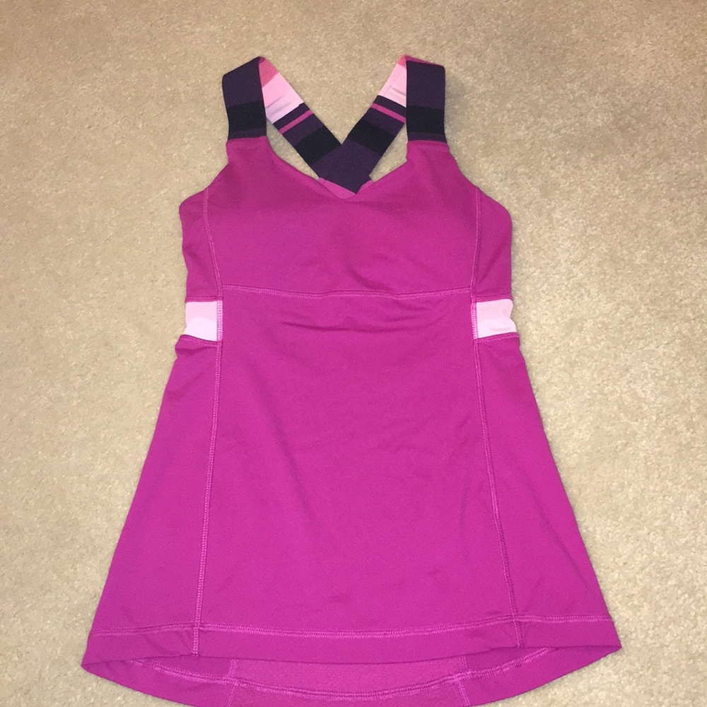 Lululemon workout tank